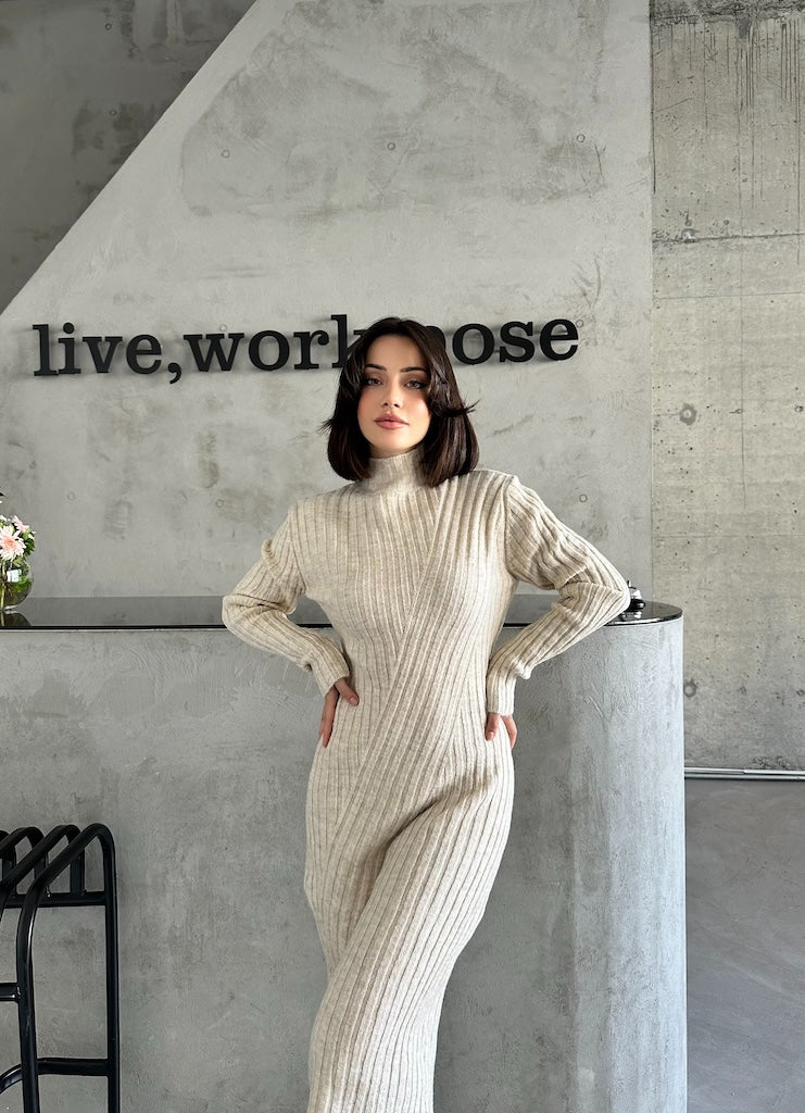 The Rib Knit Maxi Dress - Offwhite