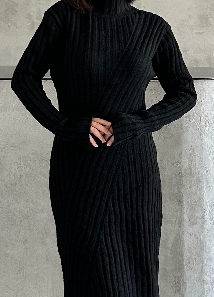 The Rib Knit Maxi Dress - Black